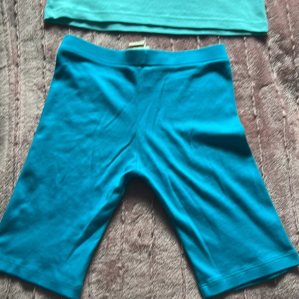 Girls Outfit - Picture 4 of 6